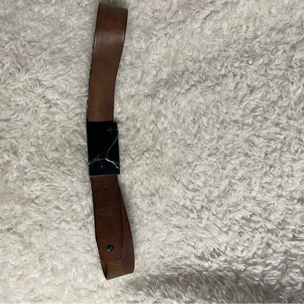 Puma Brown Leather Belt with silver tone Buckle women’s Size Large.